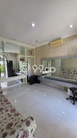 Jual Rumah Luas Megah Dengan View Eksklusif di Pakuwon, Surabaya Jual Rumah Luas Megah Dengan View Eksklusif di Pakuwon, Surabaya