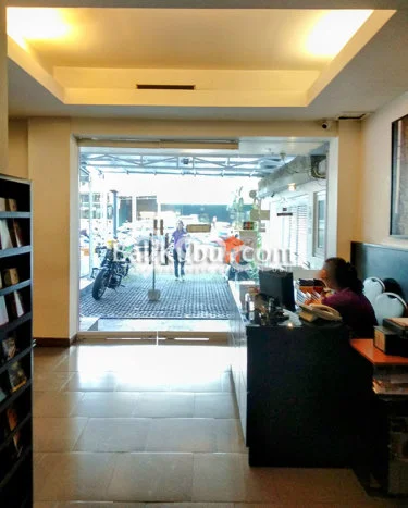 Sewa Apartemen Minimalis 50m2 Punya 2 KT, 2 KM, Lokasi di Kuta Sewa Apartemen Minimalis 50m2 Punya 2 KT, 2 KM, Lokasi di Kuta