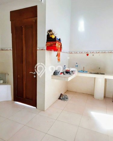 SPECIAL OFFER! Rumah area , 4 KT, Area Strategis, Luas 100m2m² Bangunan 150m2m² SPECIAL OFFER! Rumah area , 4 KT, Area Strategis, Luas 100m2m² Bangunan 150m2m²