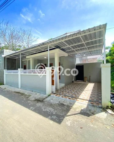 Rumah LT 72m2m² / LB 45m2m² One Gate System di , Bandung Rumah LT 72m2m² / LB 45m2m² One Gate System di , Bandung