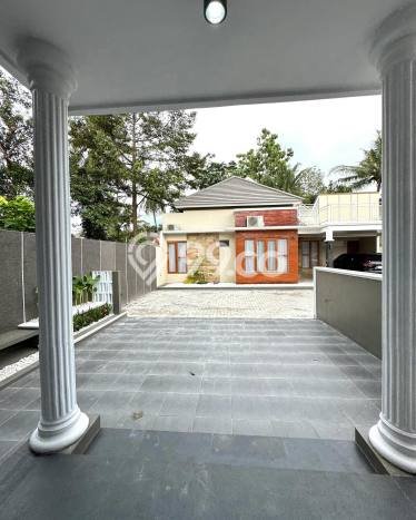 Rumah Area Strategis di Kiaracondong, Bandung, Luas 72m2m² Bangunan 55m2m² Rumah Area Strategis di Kiaracondong, Bandung, Luas 72m2m² Bangunan 55m2m²