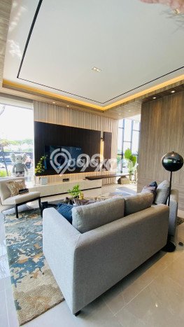 Hunian Mewah LB 256m2 Siap Pakai Desain Elegan di Citraland, Surabaya Hunian Mewah LB 256m2 Siap Pakai Desain Elegan di Citraland, Surabaya