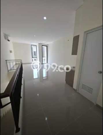Ruko For Rent Kawasan Gading Serpong Andalucia, Luas 100m², Lokasi Premium, Ready Bisnis Ruko For Rent Kawasan Gading Serpong Andalucia, Luas 100m², Lokasi Premium, Ready Bisnis
