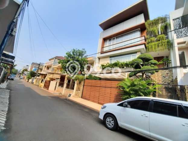 Dijual Rumah Luas Elegan Dengan View Eksklusif di Sunter, Jakarta Utara Dijual Rumah Luas Elegan Dengan View Eksklusif di Sunter, Jakarta Utara