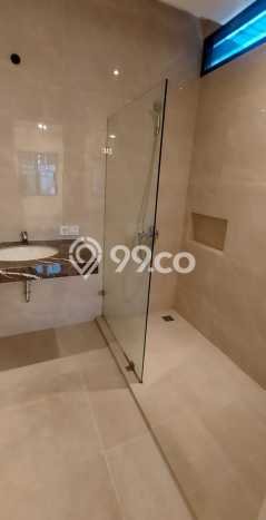 Ready to Use! Premium House LT 200m2 Desain Elegan di BSD Giri Loka Ready to Use! Premium House LT 200m2 Desain Elegan di BSD Giri Loka