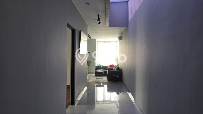 Rumah Mewah LB 250m2 Siap Huni Desain Elegan di BSD Kencana Loka, Tangerang Rumah Mewah LB 250m2 Siap Huni Desain Elegan di BSD Kencana Loka, Tangerang