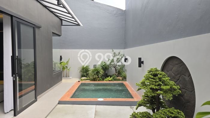 Rumah Mewah LB 250m2 Siap Huni Desain Elegan di BSD Kencana Loka, Tangerang Rumah Mewah LB 250m2 Siap Huni Desain Elegan di BSD Kencana Loka, Tangerang