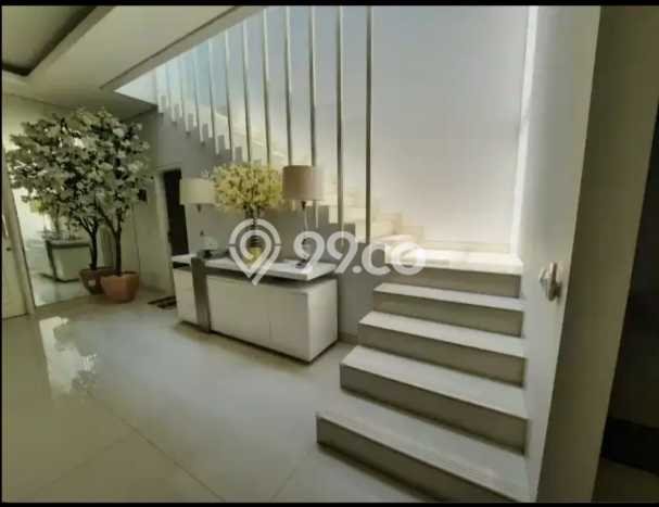 Dijual Rumah Luas Elegan Dengan View Eksklusif di Sunter, Jakarta Utara Dijual Rumah Luas Elegan Dengan View Eksklusif di Sunter, Jakarta Utara