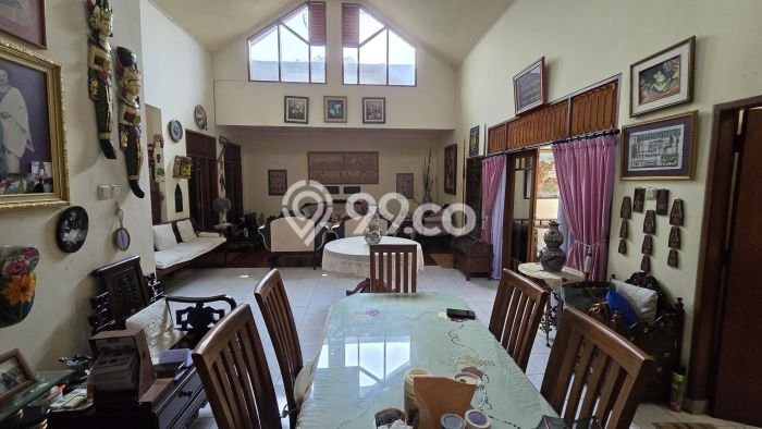 Rumah Luxury Modern Tanpa Renovasi di BSD Griya Loka Tangerang Rumah Luxury Modern Tanpa Renovasi di BSD Griya Loka Tangerang
