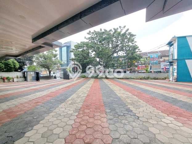 Kantor Dijual di Prime Area Jakarta Selatan Luas 2705m2 Kantor Dijual di Prime Area Jakarta Selatan Luas 2705m2