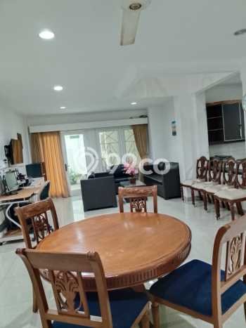 Tersedia Rumah Kost di Kapten Tendean, Jakarta Selatan 10 Kamar Tersedia Rumah Kost di Kapten Tendean, Jakarta Selatan 10 Kamar
