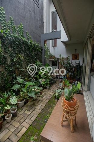 Rumah Modern 4 KT di BSD Pavillion Residence Tangerang Semi Furnished Rumah Modern 4 KT di BSD Pavillion Residence Tangerang Semi Furnished