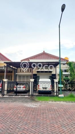 Rumah Luxury Modern Siap Huni di Raya A Yani Surabaya Rumah Luxury Modern Siap Huni di Raya A Yani Surabaya