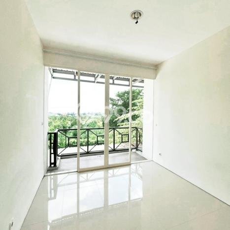 Dijual Cepat Rumah Bagus Siap Huni LB 139m2 di Wiyung, Surabaya Dijual Cepat Rumah Bagus Siap Huni LB 139m2 di Wiyung, Surabaya