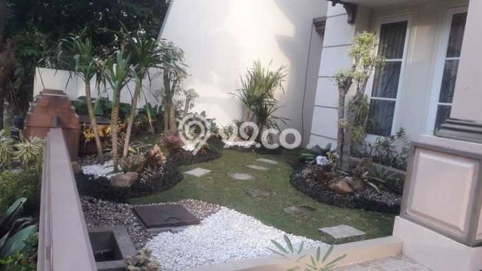 For Sale! Luxury House LT 300m2 Desain Modern di Keputih For Sale! Luxury House LT 300m2 Desain Modern di Keputih