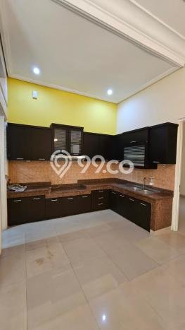 Rumah Luxury Modern Siap Huni di Raya A Yani Surabaya Rumah Luxury Modern Siap Huni di Raya A Yani Surabaya