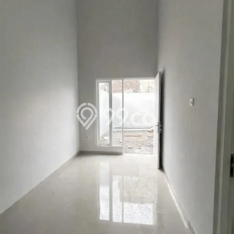 Rumah Luas Asri 2 KT Siap Pakai di Medokan Ayu Surabaya Rumah Luas Asri 2 KT Siap Pakai di Medokan Ayu Surabaya