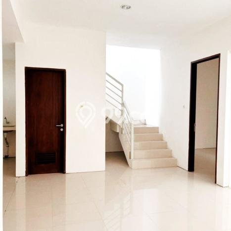 Dijual Cepat Rumah Bagus Siap Huni LB 139m2 di Wiyung, Surabaya Dijual Cepat Rumah Bagus Siap Huni LB 139m2 di Wiyung, Surabaya
