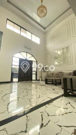 Ready to Use! Luxury House LT 482m2 Desain Elegan di Karangpilang Ready to Use! Luxury House LT 482m2 Desain Elegan di Karangpilang