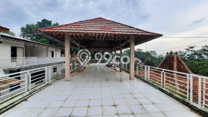 Rumah Terawat di Wonotunggal, Batang, Luas Tanah 742m2m², Luas Bangunan 800m2m² Rumah Terawat di Wonotunggal, Batang, Luas Tanah 742m2m², Luas Bangunan 800m2m²
