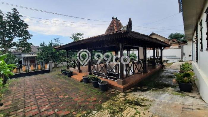 Rumah Terawat di Wonotunggal, Batang, Luas Tanah 742m2m², Luas Bangunan 800m2m² Rumah Terawat di Wonotunggal, Batang, Luas Tanah 742m2m², Luas Bangunan 800m2m²