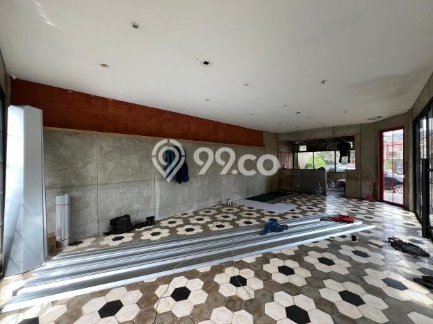 LOKASI PREMIUM! Komersial di Riau, Luas 350m², Area Komersial LOKASI PREMIUM! Komersial di Riau, Luas 350m², Area Komersial