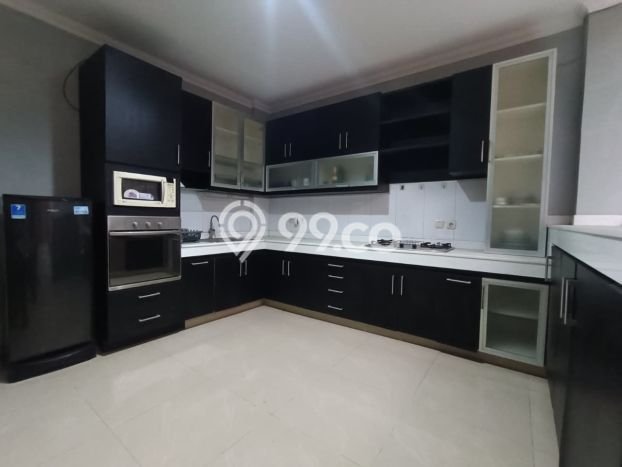 Jual Rumah Luas Elegan Dengan View Eksklusif di Dago, Bandung Jual Rumah Luas Elegan Dengan View Eksklusif di Dago, Bandung