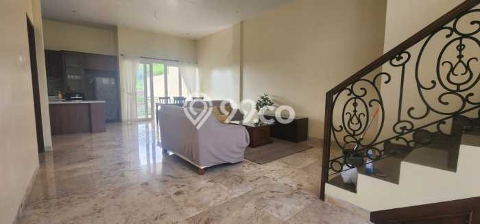 Rumah Sewa Bandung LT 278m2 LB 215m2 Kawasan Ciumbuleuit Rumah Sewa Bandung LT 278m2 LB 215m2 Kawasan Ciumbuleuit