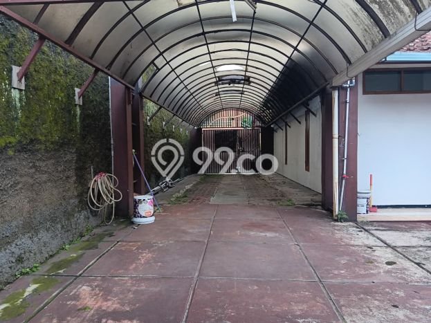 Disewakan Rumah Murah di Cigadung Bandung Punya 5 Kamar Tidur Disewakan Rumah Murah di Cigadung Bandung Punya 5 Kamar Tidur