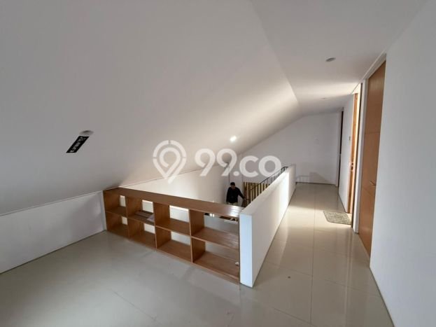 Dijual Rumah Eksklusif 6 KT di Soekarno Hatta, Bandung Dijual Rumah Eksklusif 6 KT di Soekarno Hatta, Bandung