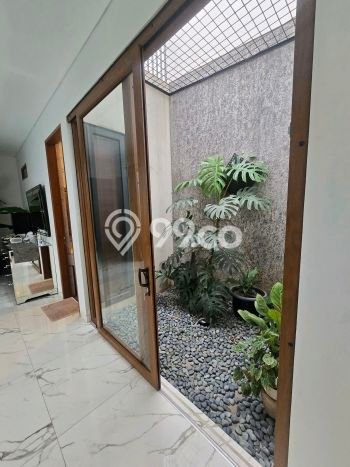 Dijual Rumah Mewah Megah Dengan View Eksklusif di Sektor 3 - Bintaro, Tangerang Selatan Dijual Rumah Mewah Megah Dengan View Eksklusif di Sektor 3 - Bintaro, Tangerang Selatan