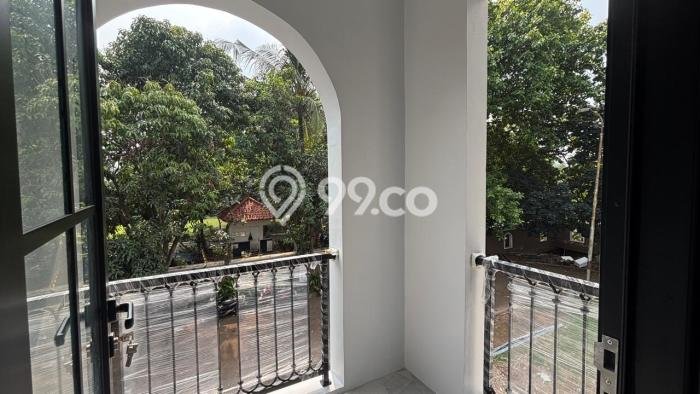 Ready to Use! Luxury House LT 180m2 Desain Elegan di Sektor 9-Bintaro Ready to Use! Luxury House LT 180m2 Desain Elegan di Sektor 9-Bintaro