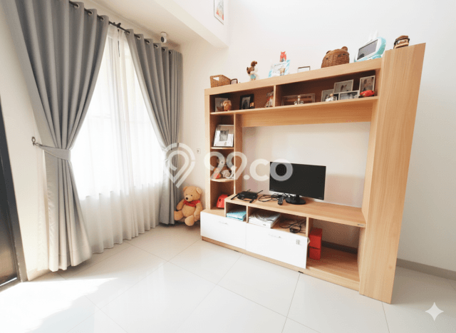 Rumah Luas Asri 2 KT Siap Pakai di Graha Raya Bintaro Tangerang Selatan Rumah Luas Asri 2 KT Siap Pakai di Graha Raya Bintaro Tangerang Selatan