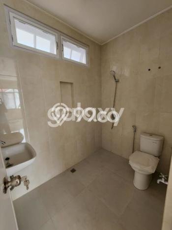 Rumah Disewakan Surabaya LT 112m2 LB 150m2 Kawasan Pakuwon CIty Rumah Disewakan Surabaya LT 112m2 LB 150m2 Kawasan Pakuwon CIty