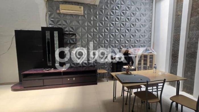 Sewa Rumah Murah di Pakuwon CIty Surabaya Punya 4 KT Sewa Rumah Murah di Pakuwon CIty Surabaya Punya 4 KT
