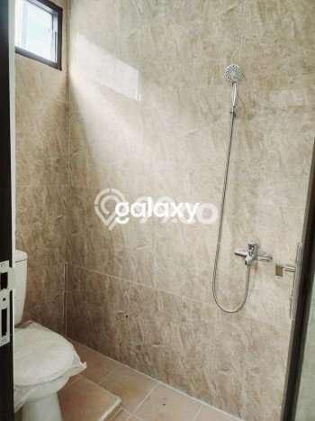 Rumah Strategis Modern Lb 100m2 di Sambikerep, Surabaya Rumah Strategis Modern Lb 100m2 di Sambikerep, Surabaya