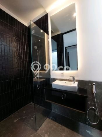 For Sale Hunian Rumah Terawat 3 KT di Gununganyar, Surabaya For Sale Hunian Rumah Terawat 3 KT di Gununganyar, Surabaya