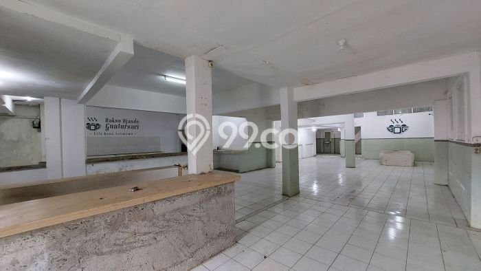 Komersial Disewa di Bandung dengan LB 300m2 Area Komersial Ramai Komersial Disewa di Bandung dengan LB 300m2 Area Komersial Ramai