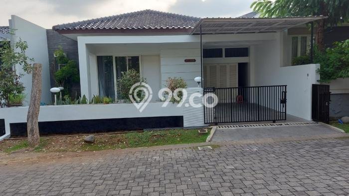Lokasi strategis! Rumah siap pakai disewakan di Semarang Selatan LB 205m2 Lokasi strategis! Rumah siap pakai disewakan di Semarang Selatan LB 205m2