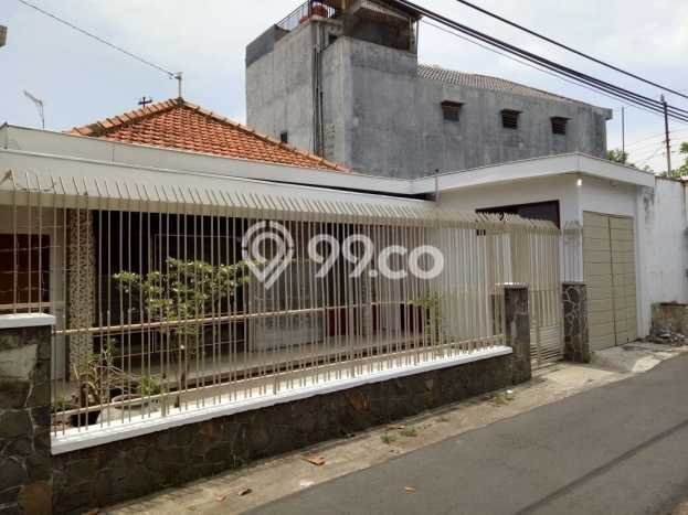 Dijual Cepat Rumah Favorit Siap Huni LB 144m2 di Semarang Timur, Semarang Dijual Cepat Rumah Favorit Siap Huni LB 144m2 di Semarang Timur, Semarang