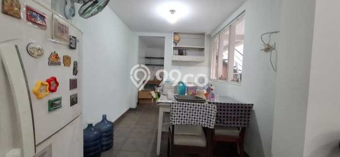 Rumah Berkualitas Gayamsari, Semarang, Luas 229m2m² Bangunan 228m2m² Rumah Berkualitas Gayamsari, Semarang, Luas 229m2m² Bangunan 228m2m²