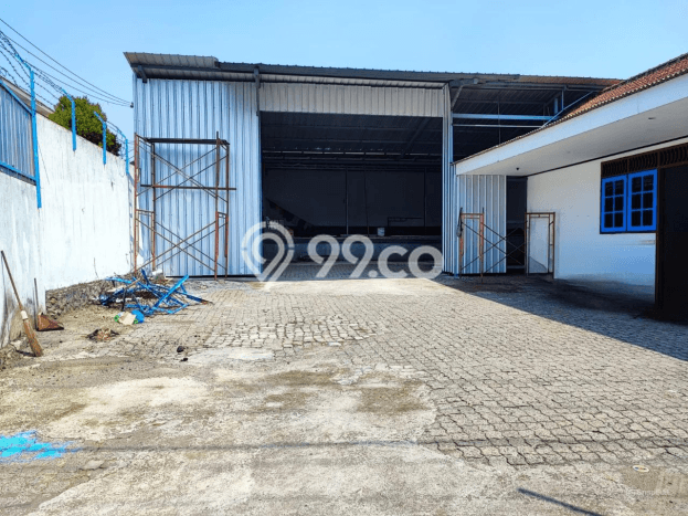Unit Gudang Dijual di Semarang Barat Semarang Luas Bangunan 220m2 Unit Gudang Dijual di Semarang Barat Semarang Luas Bangunan 220m2