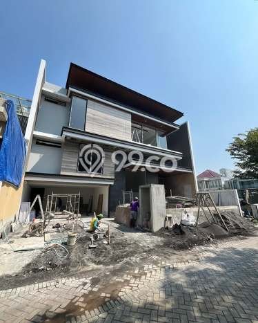 Hunian Elit LB 650m2 Siap Pakai Desain Elegan di Citraland, Surabaya Hunian Elit LB 650m2 Siap Pakai Desain Elegan di Citraland, Surabaya