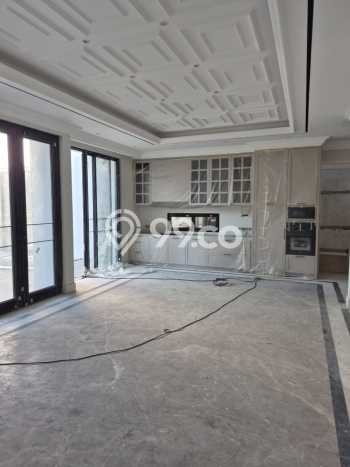 Rumah Luxury Modern Siap Huni di Graha Surabaya Rumah Luxury Modern Siap Huni di Graha Surabaya