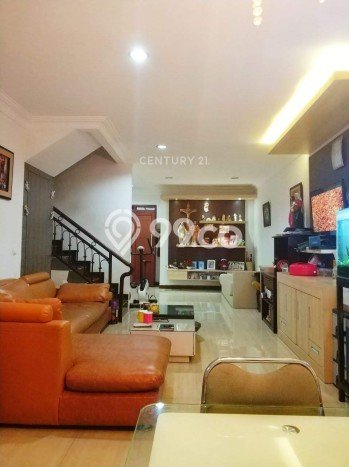 Jual Rumah Luas Megah Dengan View Eksklusif di Setra Duta, Bandung Jual Rumah Luas Megah Dengan View Eksklusif di Setra Duta, Bandung