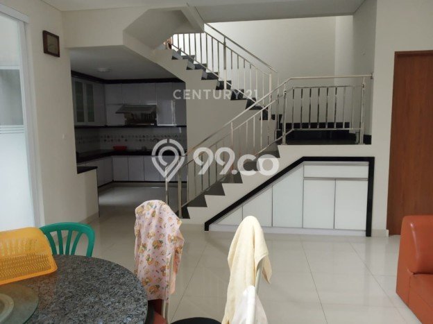 For Sale! Luxury House LT 200m2 Desain Modern di Mekar Wangi For Sale! Luxury House LT 200m2 Desain Modern di Mekar Wangi