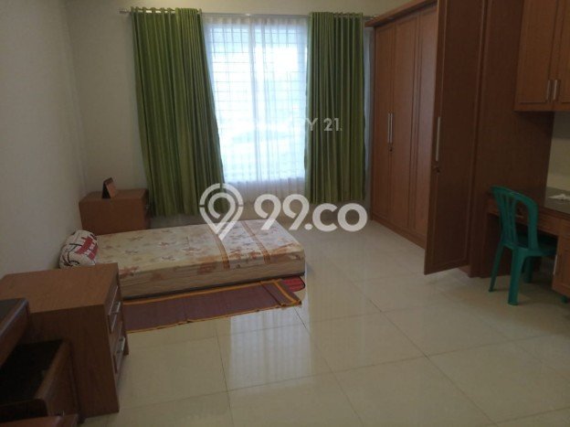 For Sale! Luxury House LT 200m2 Desain Modern di Mekar Wangi For Sale! Luxury House LT 200m2 Desain Modern di Mekar Wangi