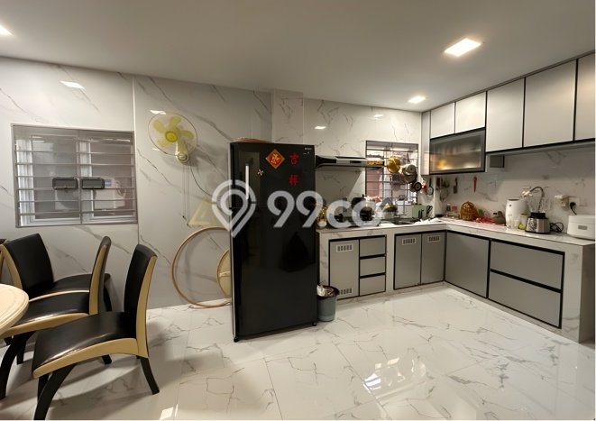 Rumah Modern area Nagoya, Batam, Luas 117m² LB 190m² Rumah Modern area Nagoya, Batam, Luas 117m² LB 190m²