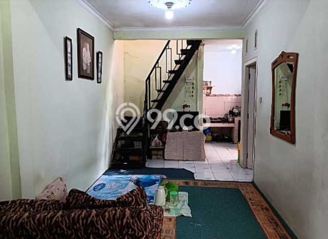Rumah Luas Asri 3 KT Siap Pakai di Condet Jakarta Timur Rumah Luas Asri 3 KT Siap Pakai di Condet Jakarta Timur