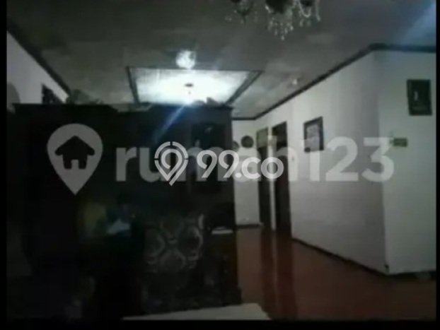 Rumah Modern Cantik 7 KT Siap Huni di Tebet Rumah Modern Cantik 7 KT Siap Huni di Tebet